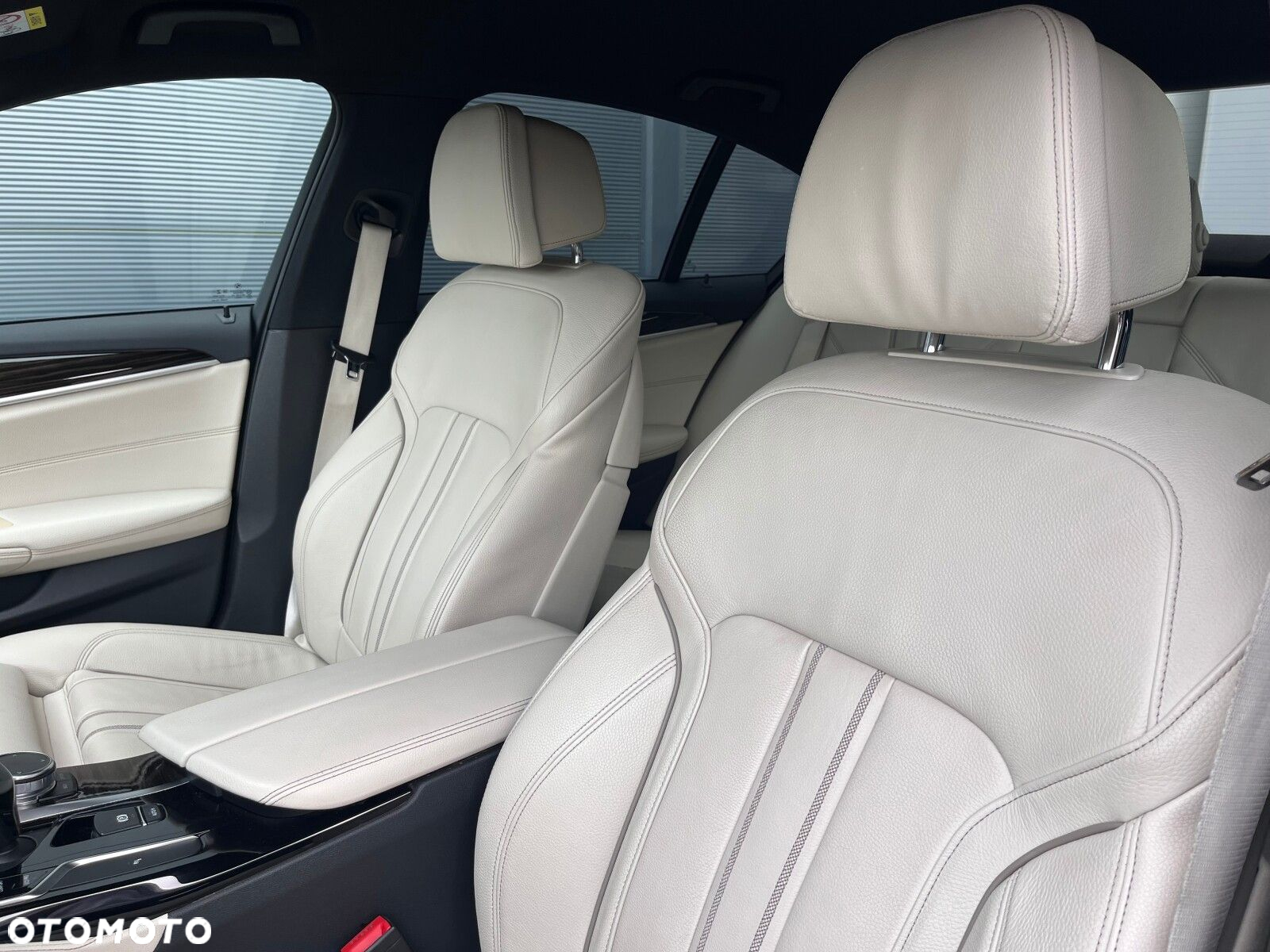 BMW Seria 5 - 12