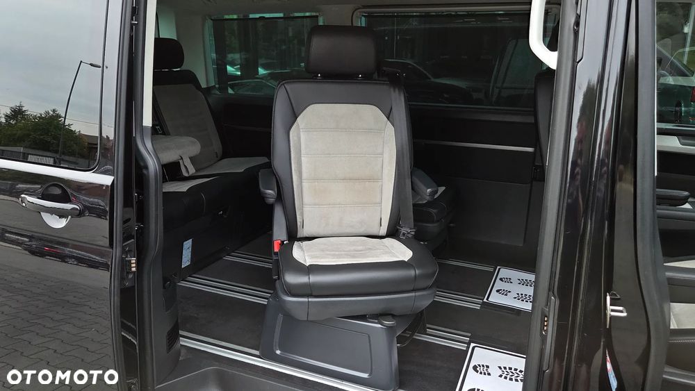 Volkswagen Multivan - 17