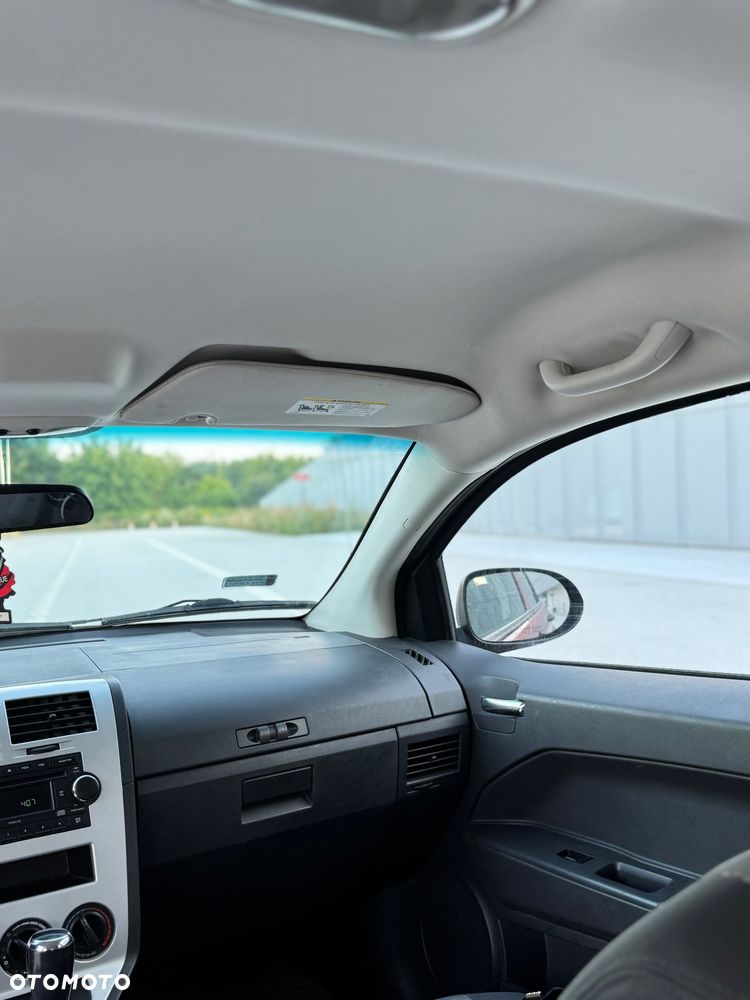 Dodge Caliber - 6