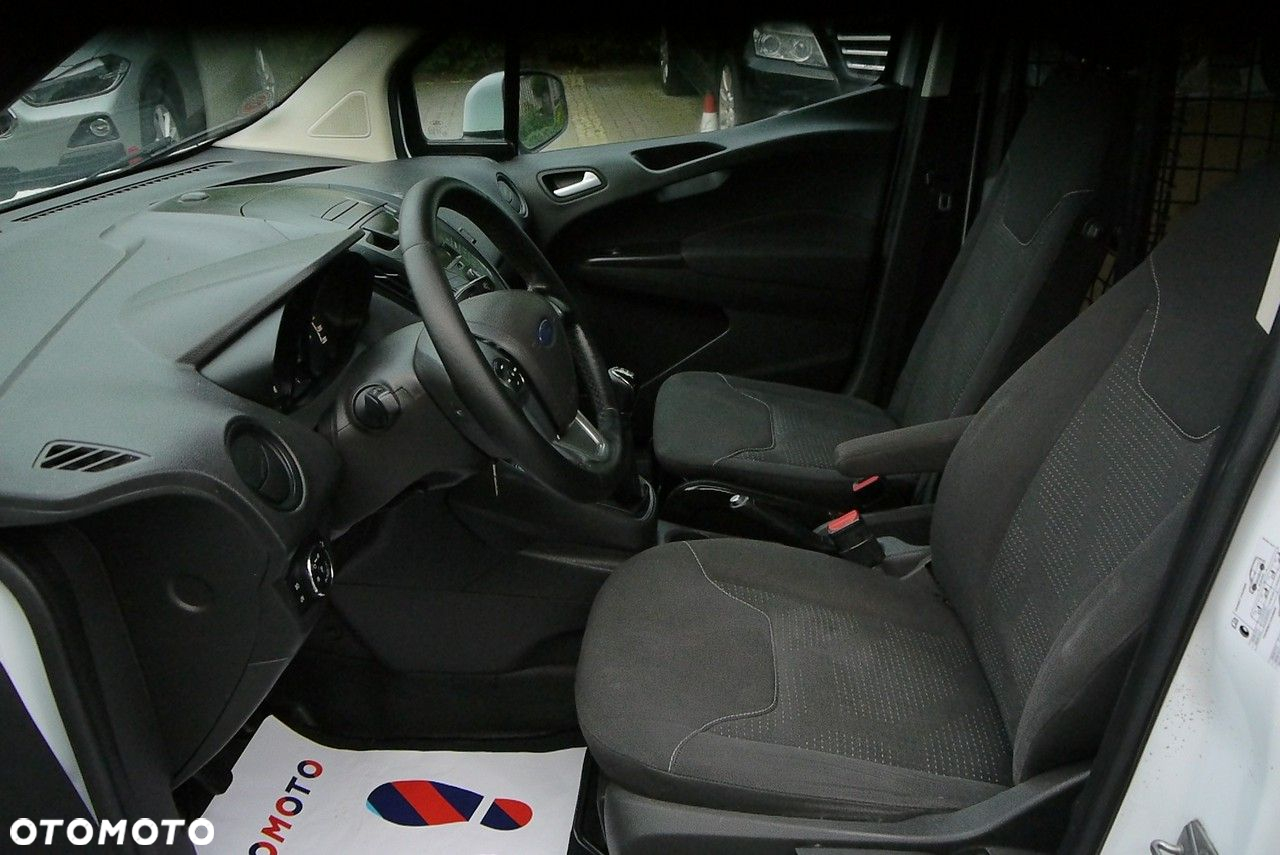 Ford Transit Courier Basis - 22