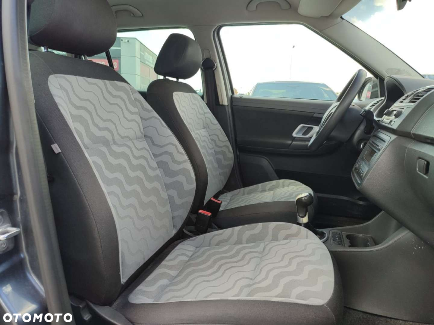Skoda Fabia - 10