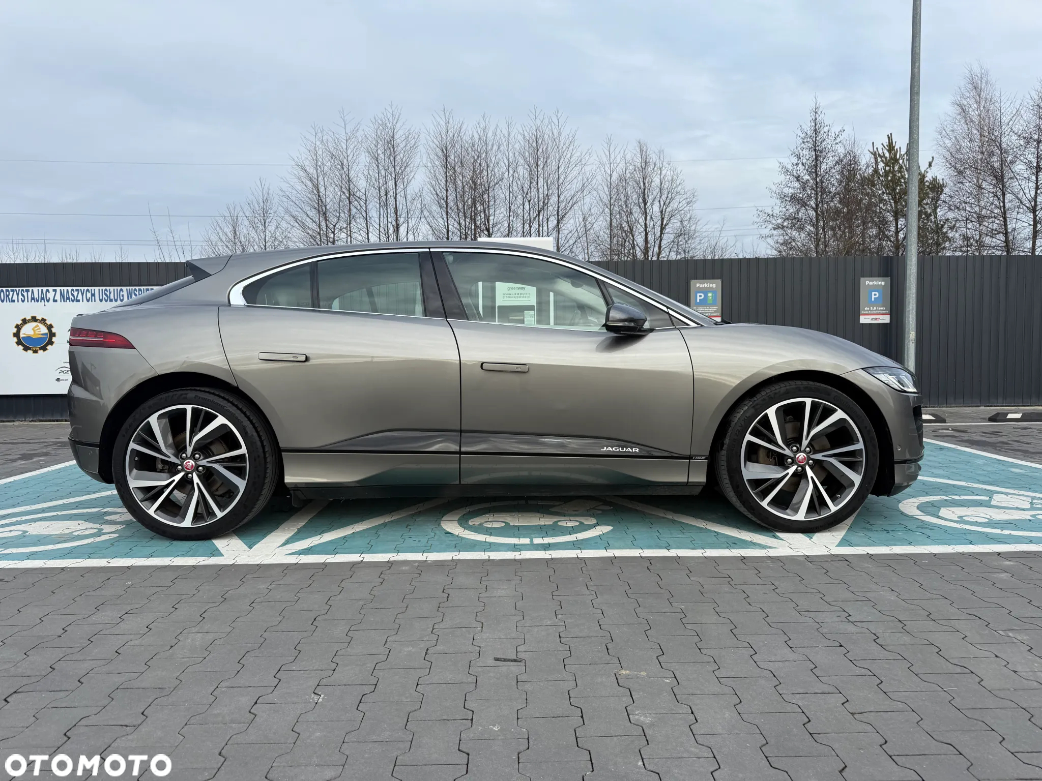 Jaguar I-Pace EV400 AWD HSE - 8