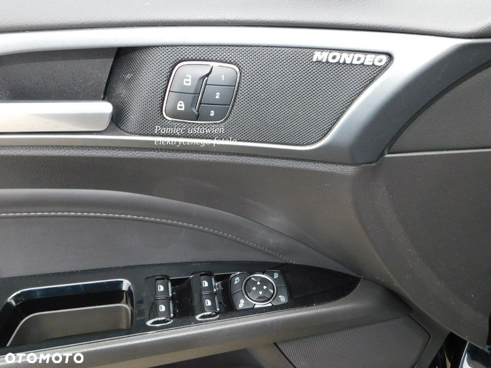 Ford Mondeo 2.0 Hybrid Titanium - 21