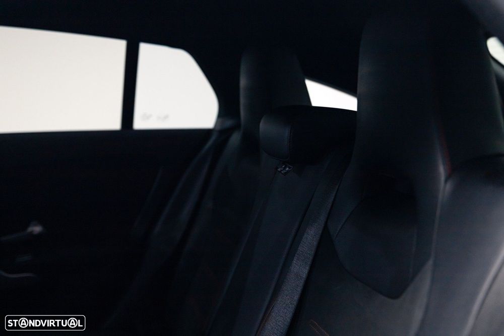 Mercedes-Benz CLA 250 e 8G-DCT AMG Line - 21