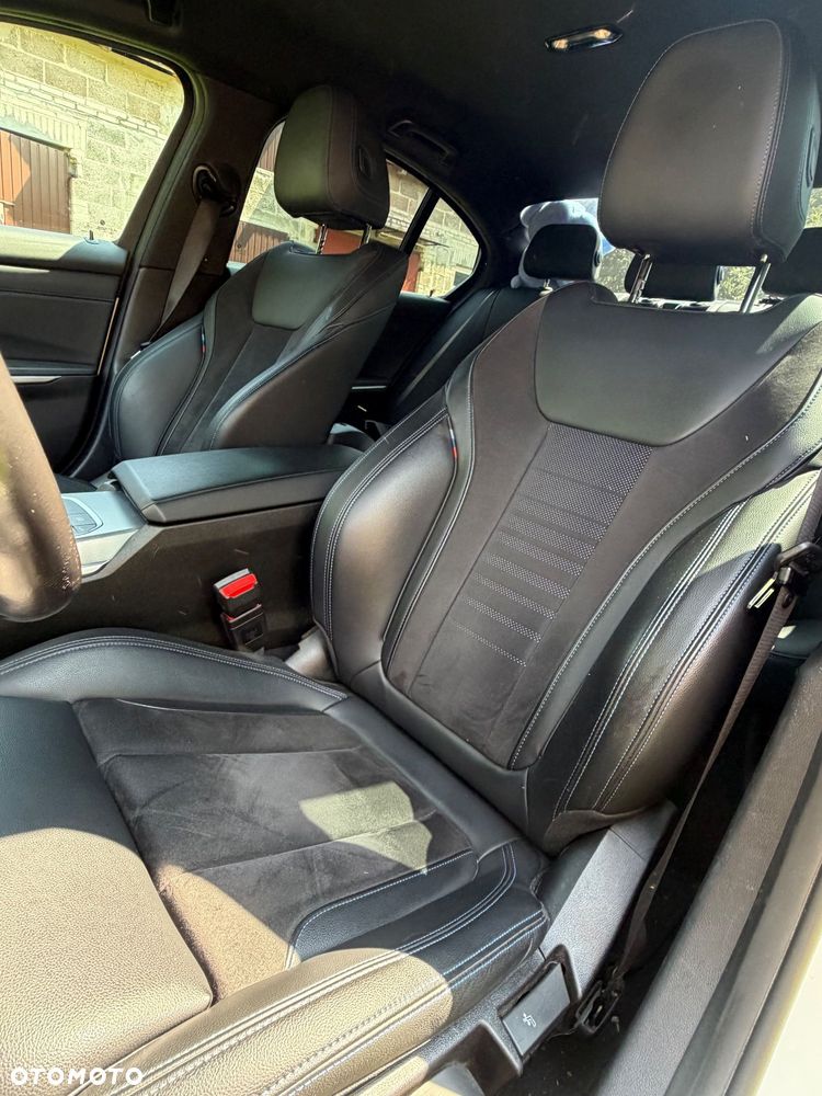 BMW Seria 3 318i M Sport - 17