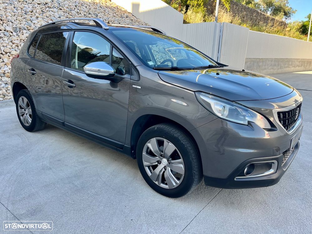 Peugeot 2008 1.2 PureTech Style - 3