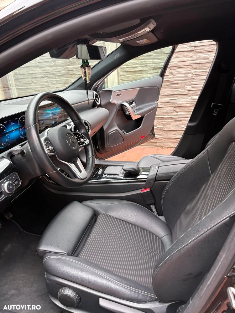 Mercedes-Benz A 180 7G-DCT Special Edition - 6