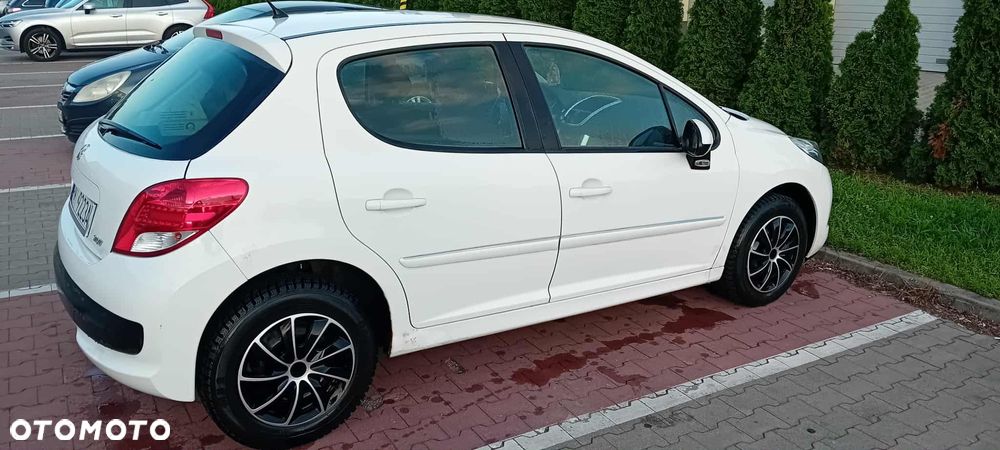 Peugeot 207 - 3