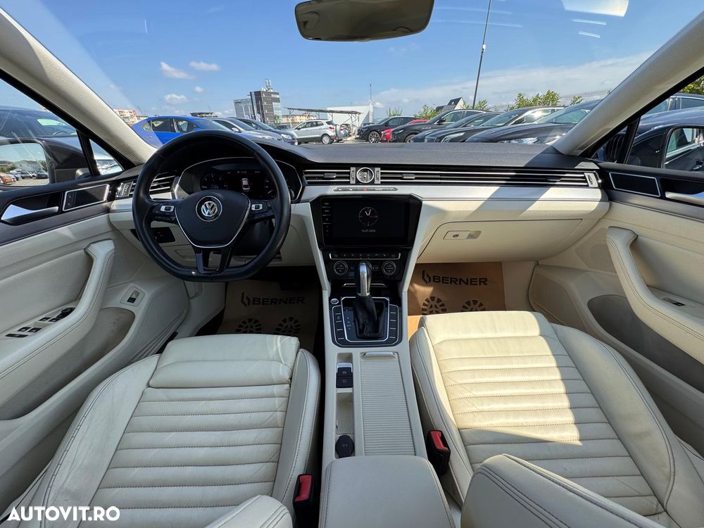 Volkswagen Passat 2.0 TDI DSG Highline - 19