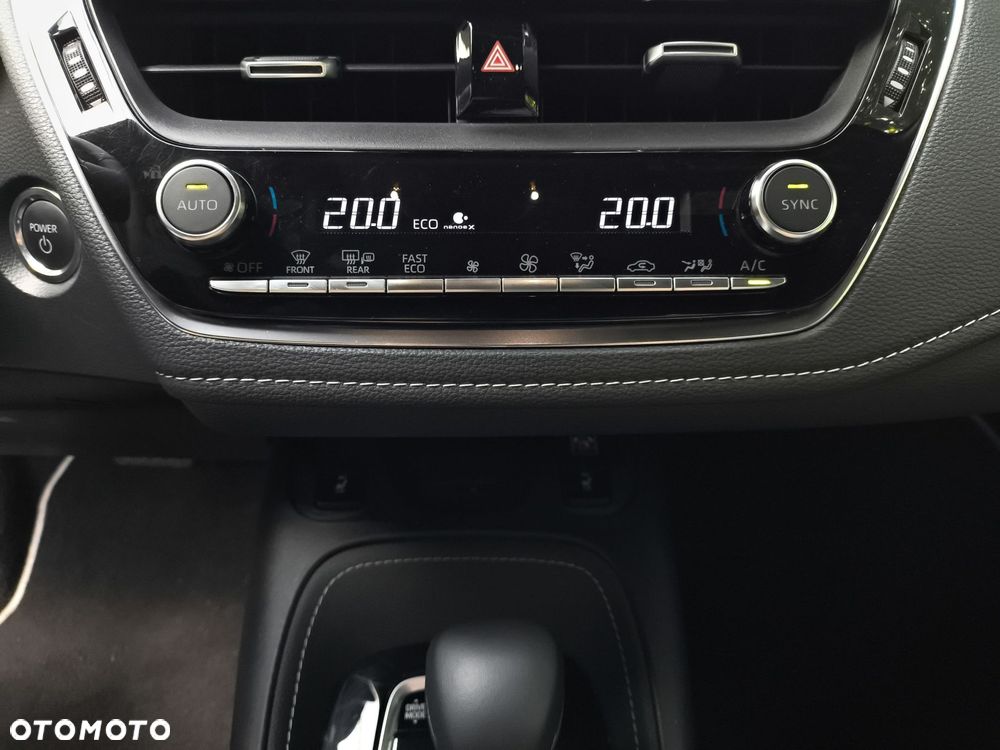 Toyota Corolla 1.8 Hybrid Style - 23