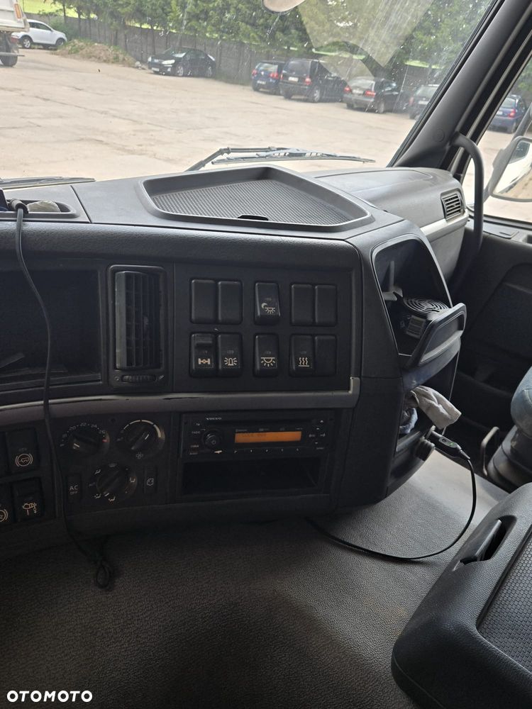 Volvo FMX 450 - 3