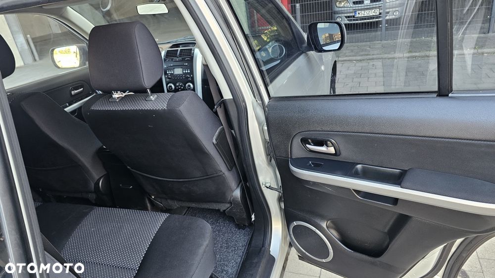 Suzuki Grand Vitara - 15