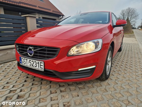 Volvo V60 D3 Drive-E Dynamic Edition (Kinetic)