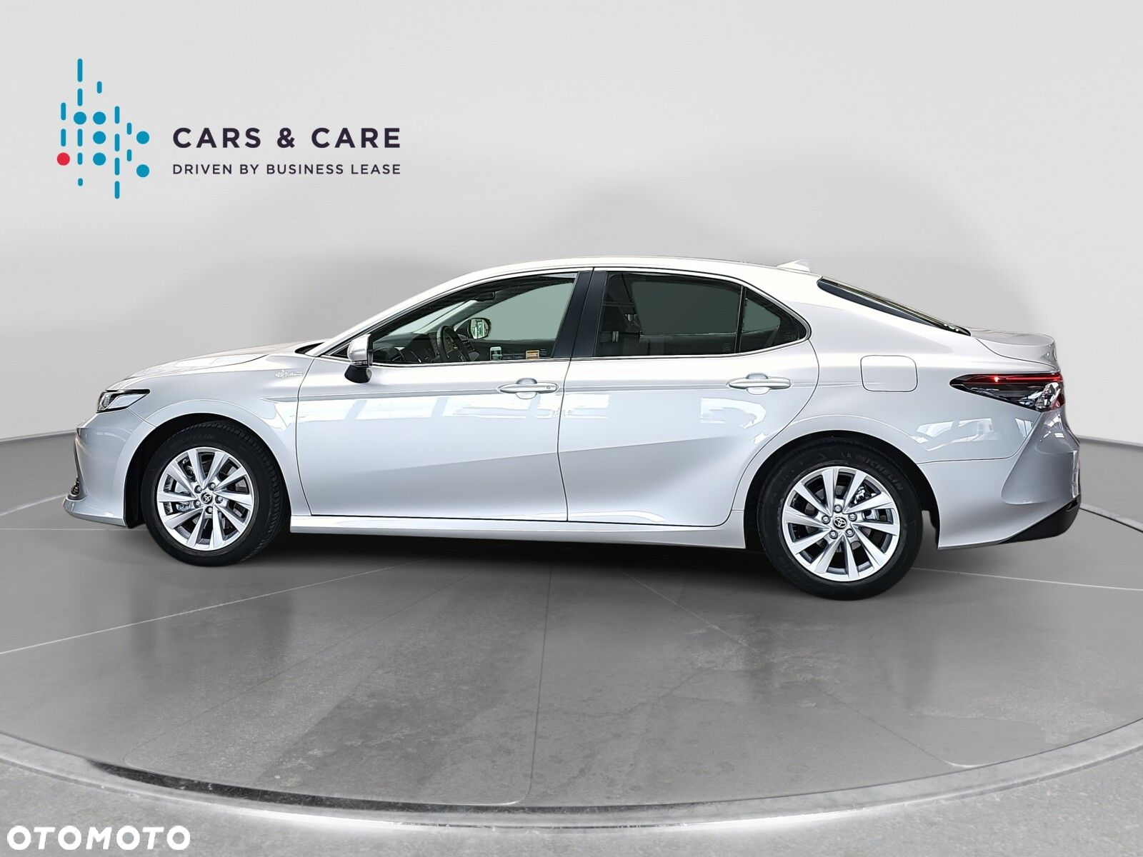 Toyota Camry 2.5 Hybrid Comfort CVT - 11