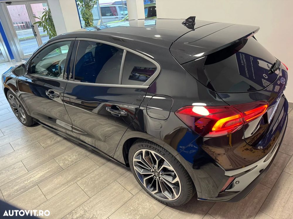 Ford Focus 1.0 EcoBoost Hybrid Aut. ST-LINE X - 4