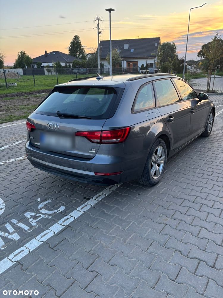 Audi A4 Avant 2.0 TDI S tronic - 2