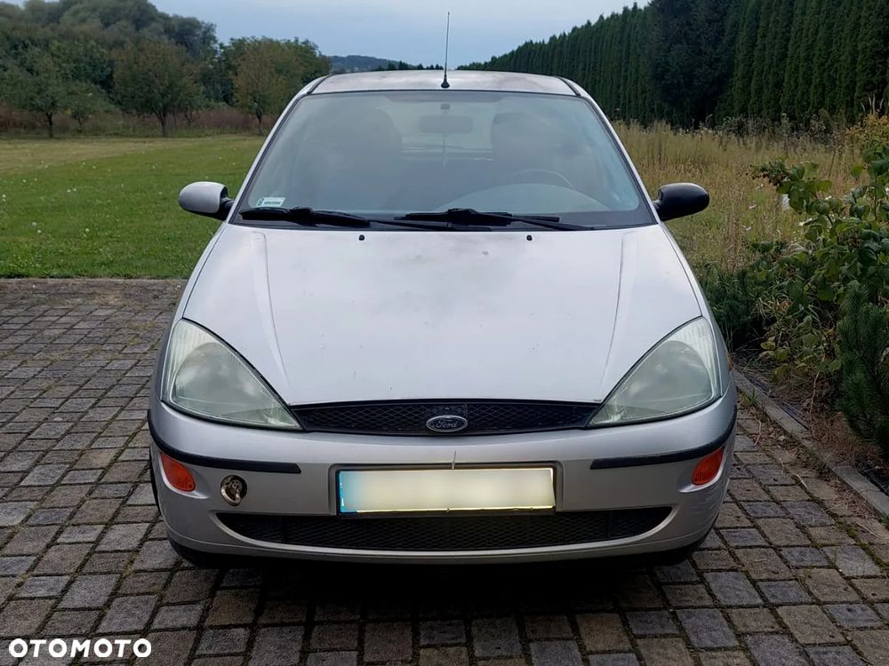 Ford Focus 1.6 Ambiente - 3