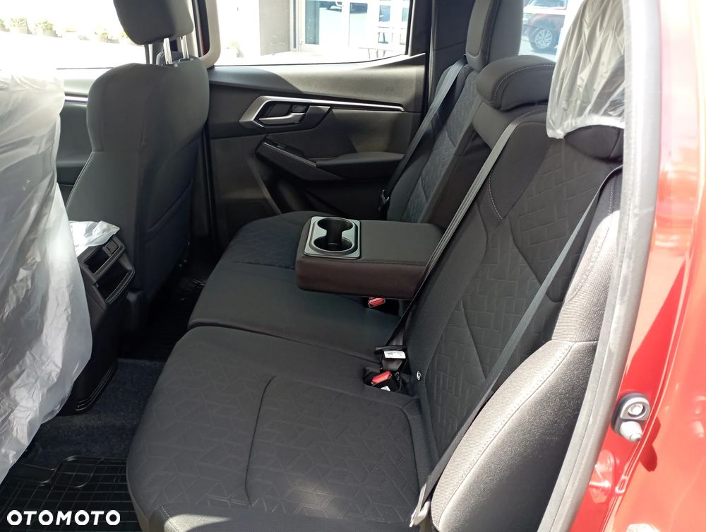 Isuzu D-Max 1.9 DC LS - 25