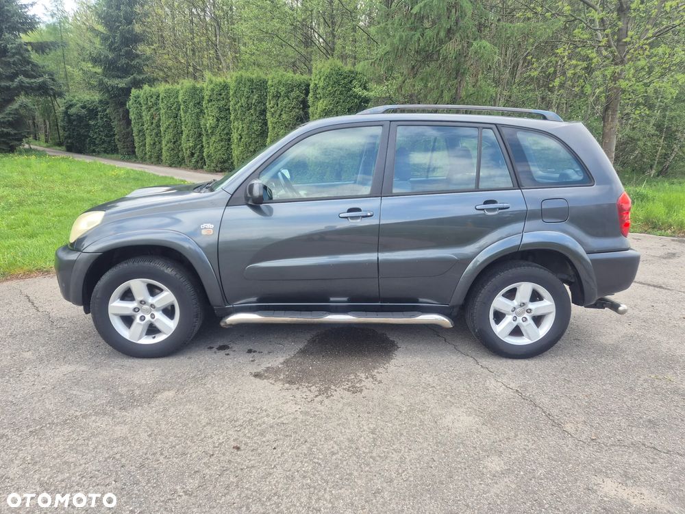 Toyota RAV4 D-4D 4x4 Sol - 4