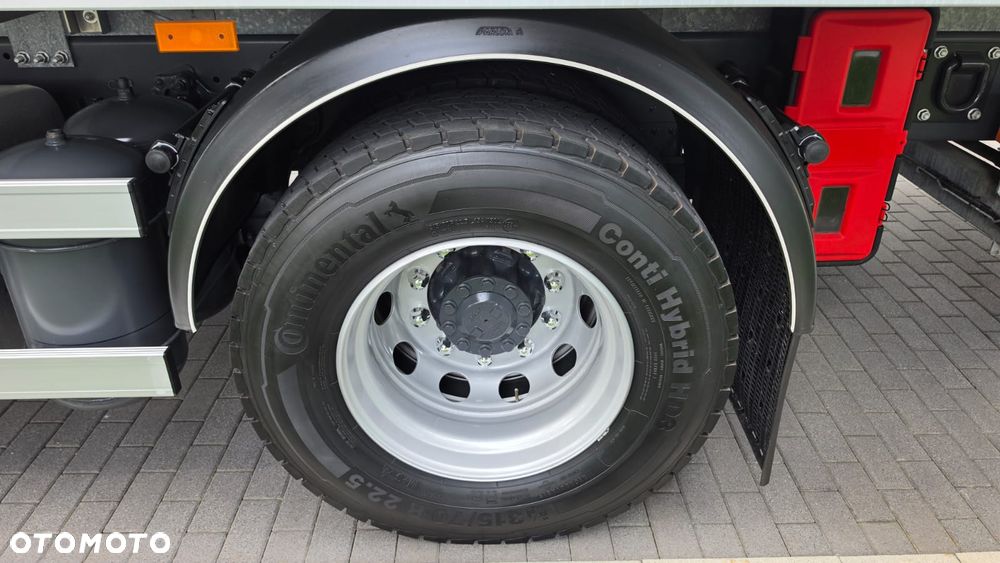DAF XF 430/// 2022/// PRZEB: 188000 KM/// CHŁODNIA/// THERMO-KING/// WINDA/// STAN JAK NOWY! - 28