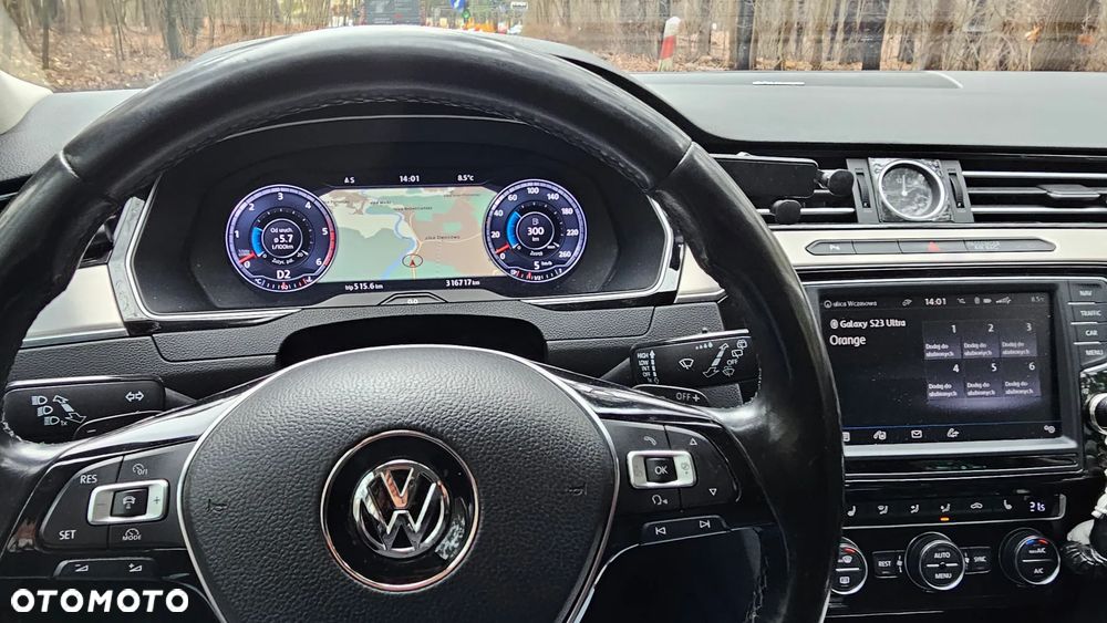 Volkswagen Passat 1.6 TDI SCR DSG Conceptline - 3