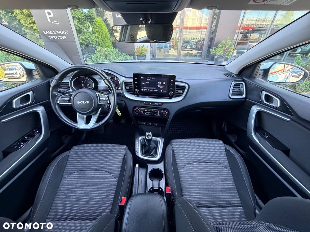 Kia Ceed 1.5 T-GDI M - 15