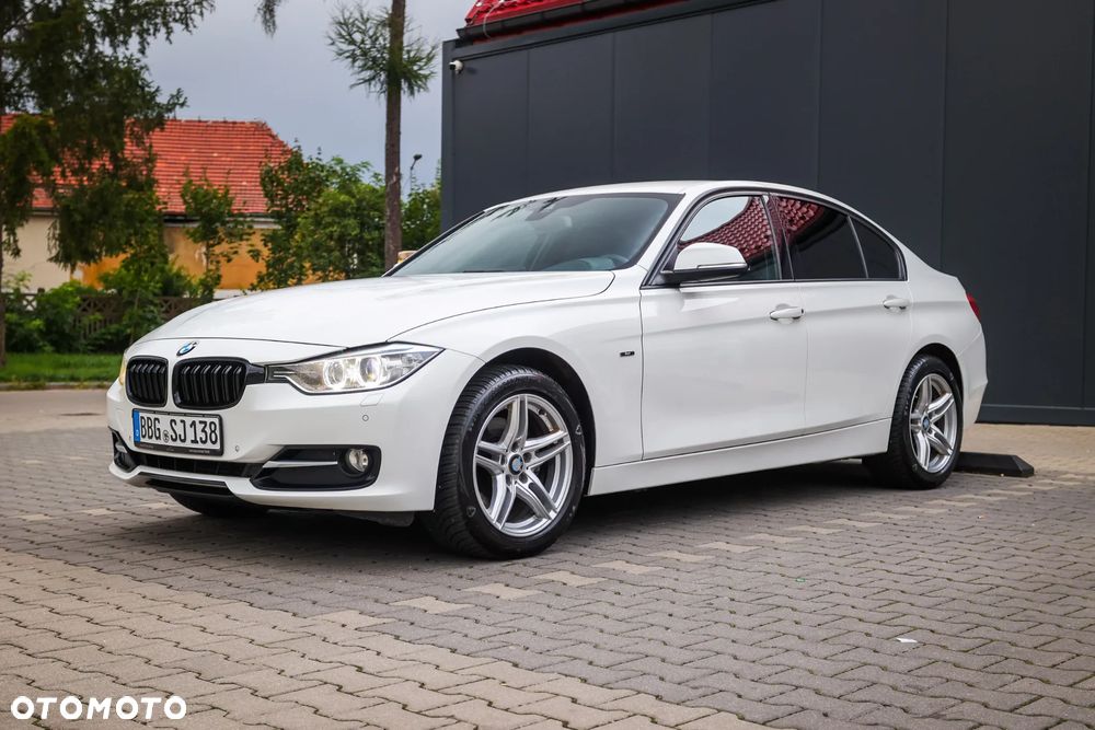 BMW Seria 3 320d xDrive Sport Line - 10