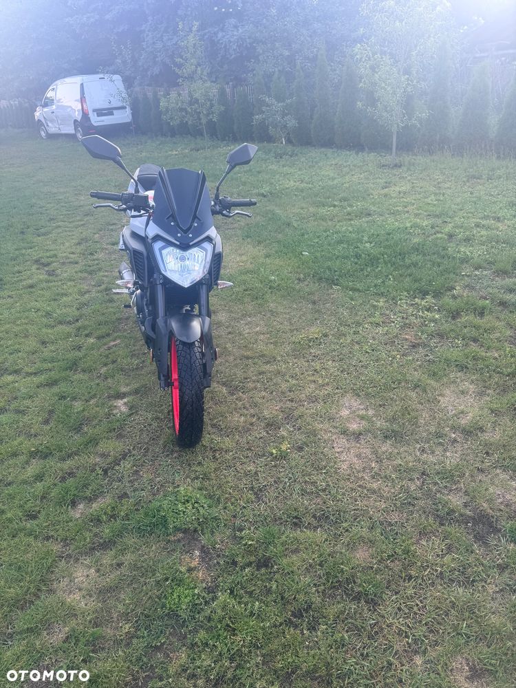 Yamaha MT - 7
