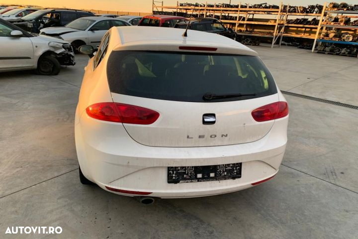 Grila bara fata dreapta 5F0853666B 5F0853666B Seat Leon 2 1P [facelif - 4
