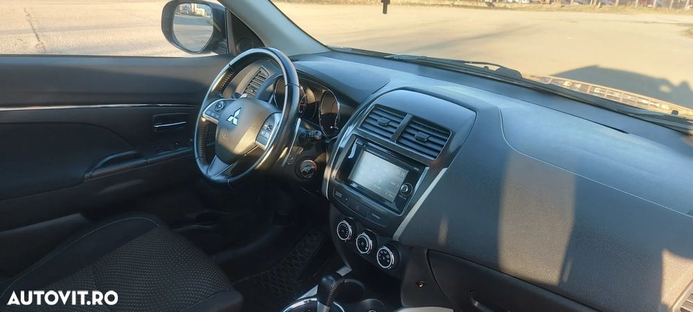 Mitsubishi ASX 2.2 DI-D 4WD Automatik Instyle - 10