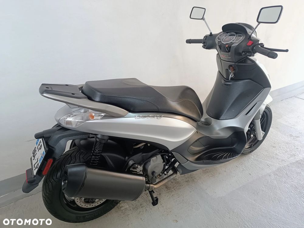 Piaggio Beverly - 6