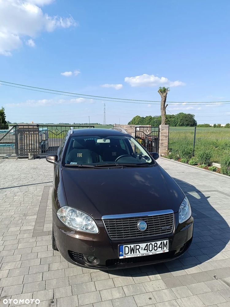 Fiat Croma 1.9 JTD Emotion - 8