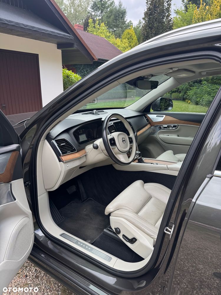 Volvo XC 90 D5 SCR AWD Inscription 7os - 20