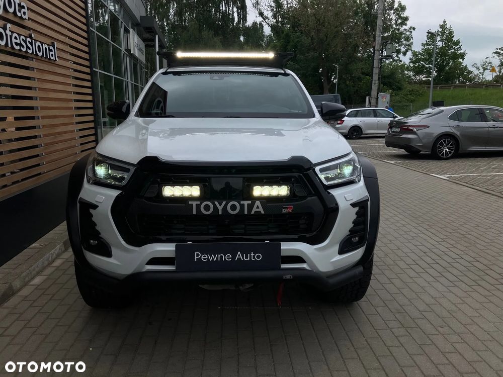 Toyota Hilux 2.8 D-4D Double Cab GR Sport 4x4 - 19