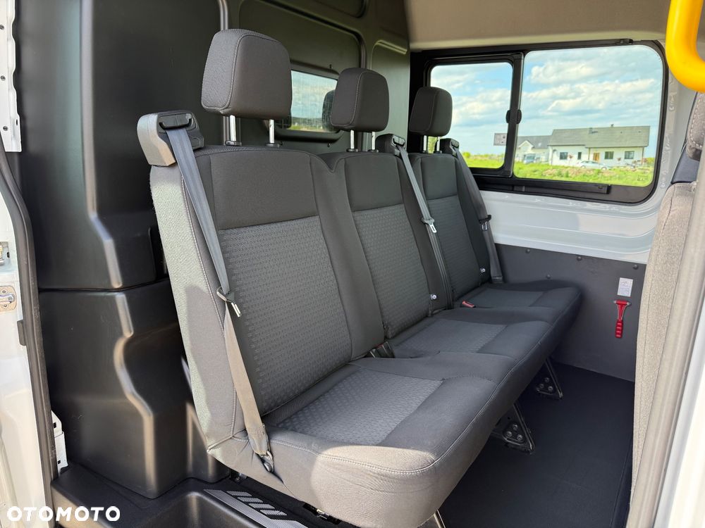 Ford Transit - 13