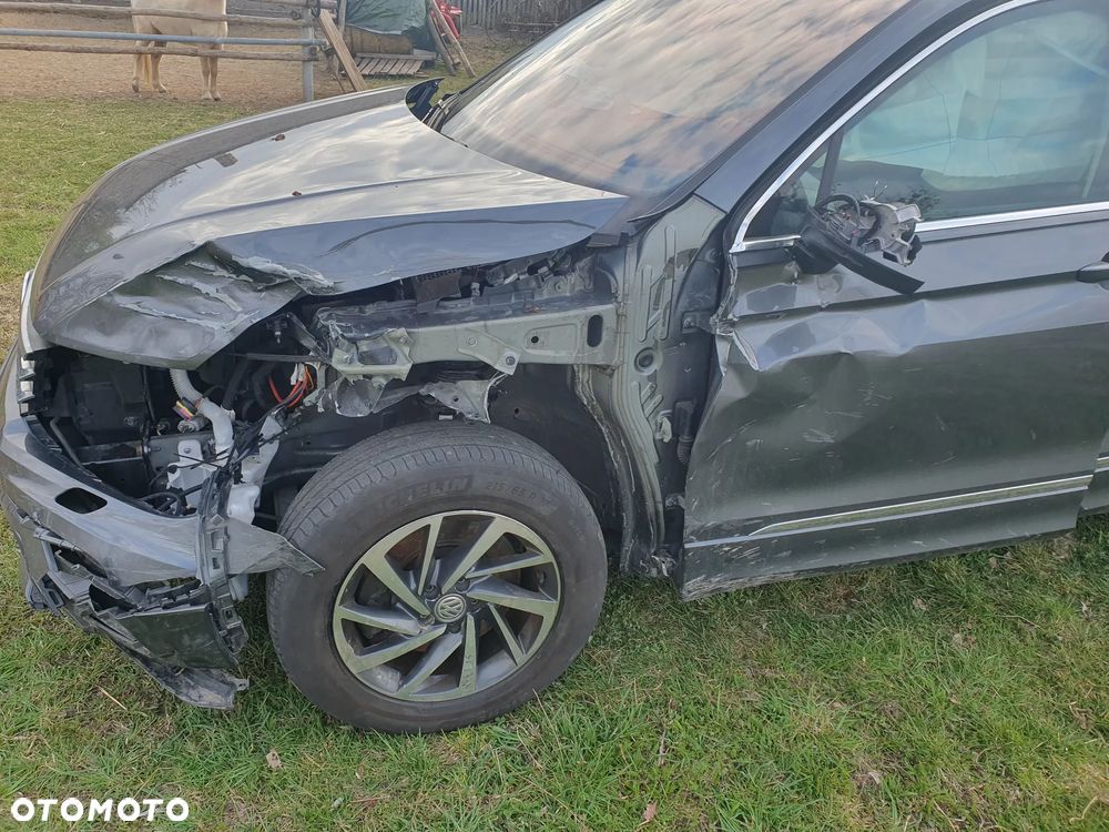 Volkswagen Tiguan 2.0 TDI SCR 4MOTION DSG Highline - 9