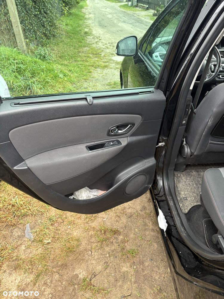 Renault Grand Scenic - 6