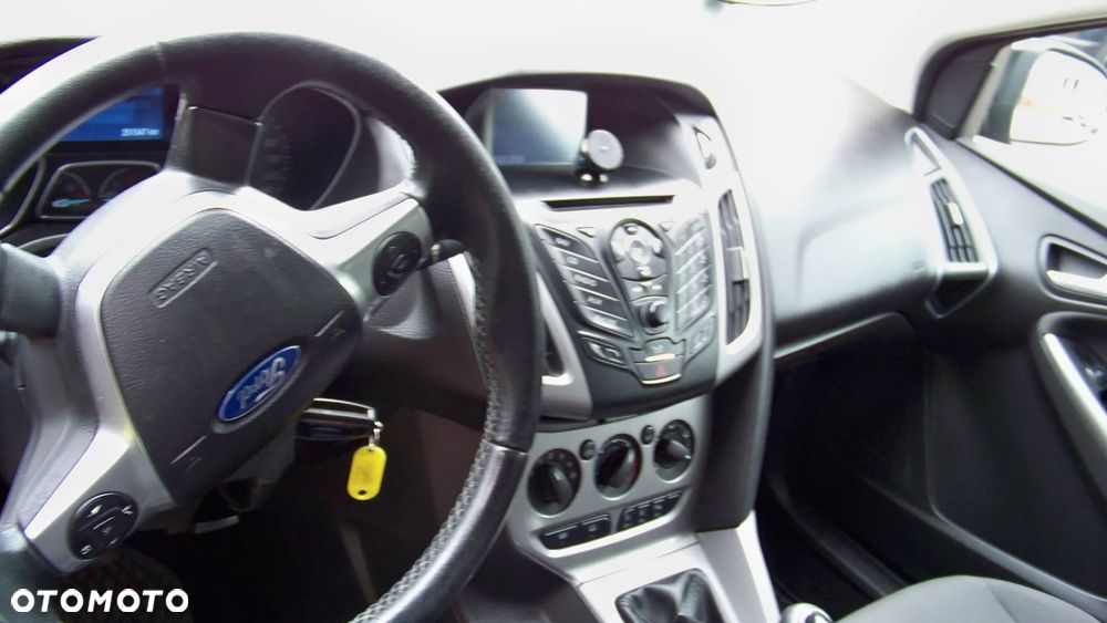 Ford Focus 1.6 TDCi DPF Start-Stopp-System Champions Edition - 13