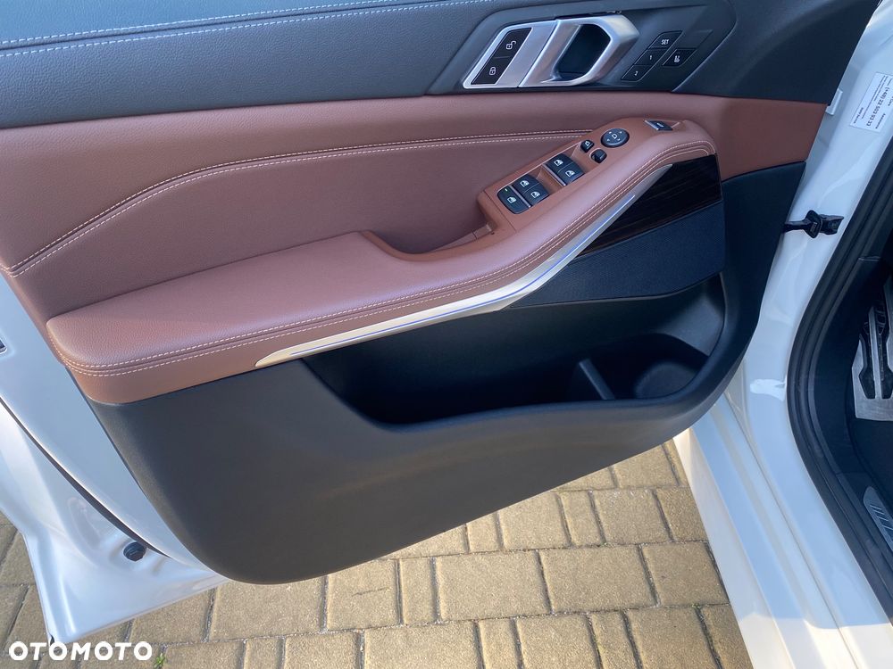 BMW X5 xDrive40i - 19