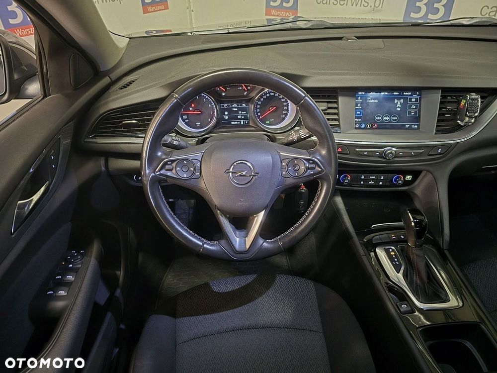 Opel Insignia - 19