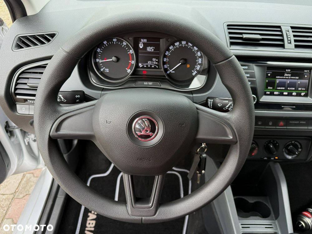 Skoda Fabia 1.0 MPI Cool Plus - 24