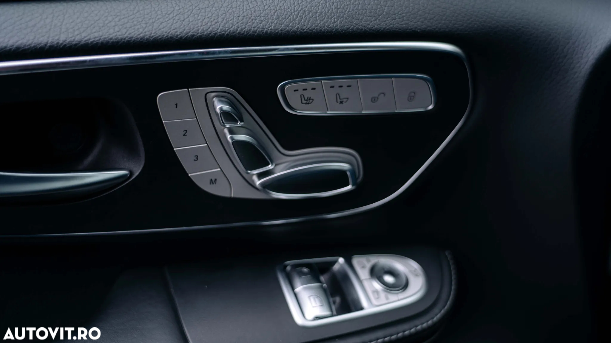 Mercedes-Benz V 250 d lang 7G-TRONIC Avantgarde Night Edition - 25