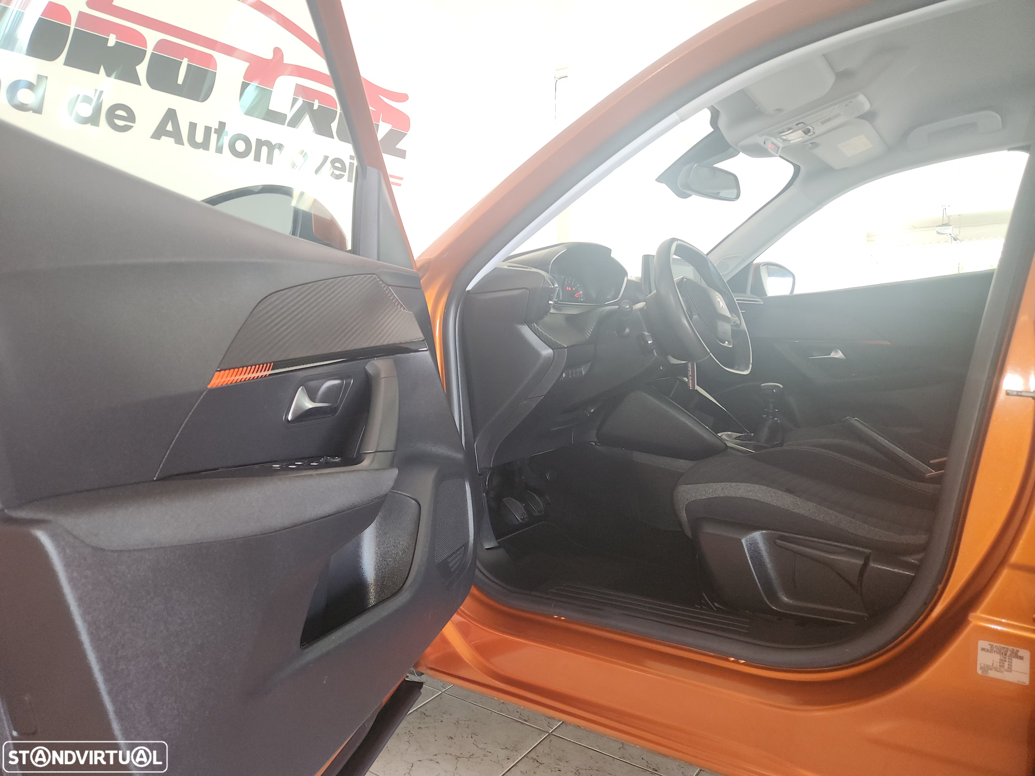 Peugeot 2008 1.5 BlueHDi Active Pack - 20