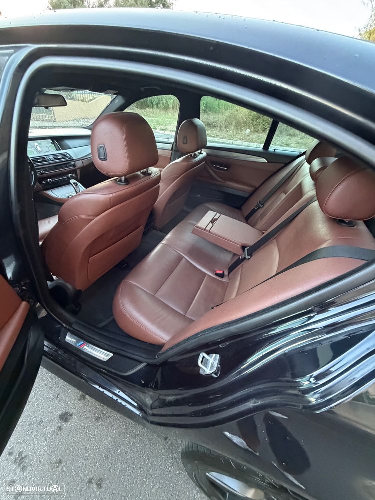 BMW 530 d Auto - 13