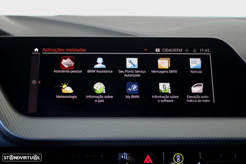 BMW 116 d Pack 50 anos M Auto - 33