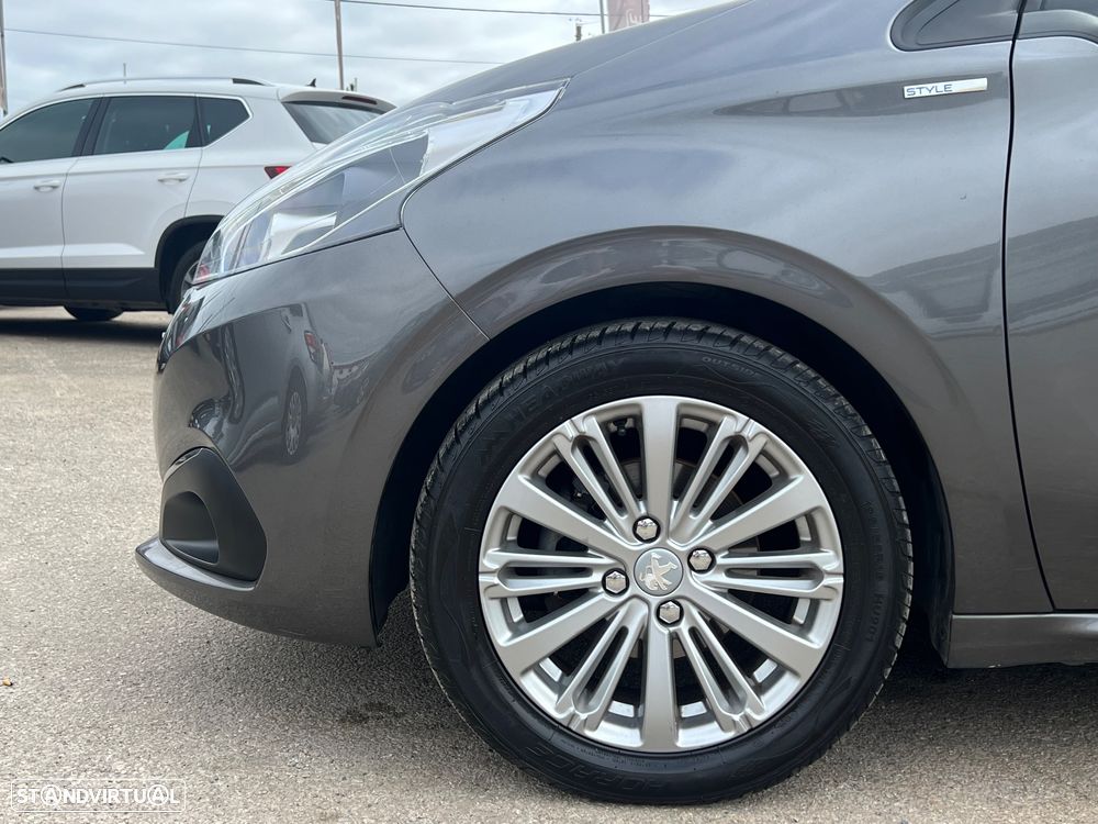 Peugeot 208 1.6 BlueHDi Style - 6