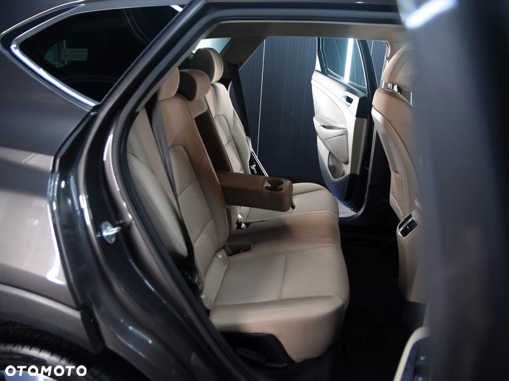 Hyundai Tucson 1.7 CRDI BlueDrive Style 2WD DCT - 23