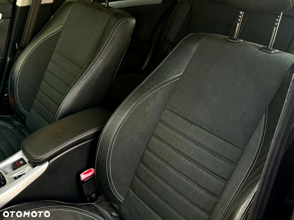 Renault Laguna 2.0 Bose Edition - 30