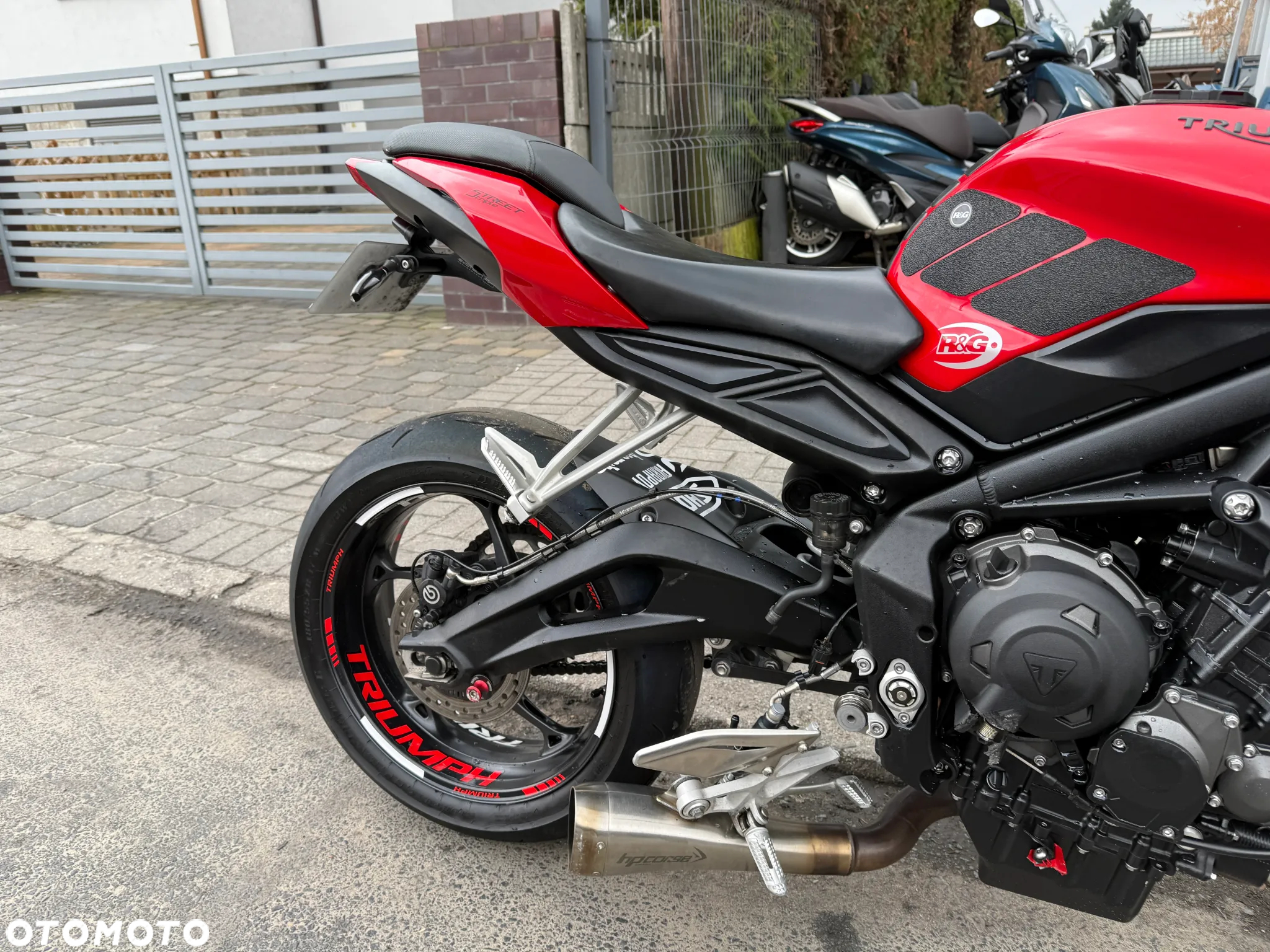 Triumph Street Triple - 25