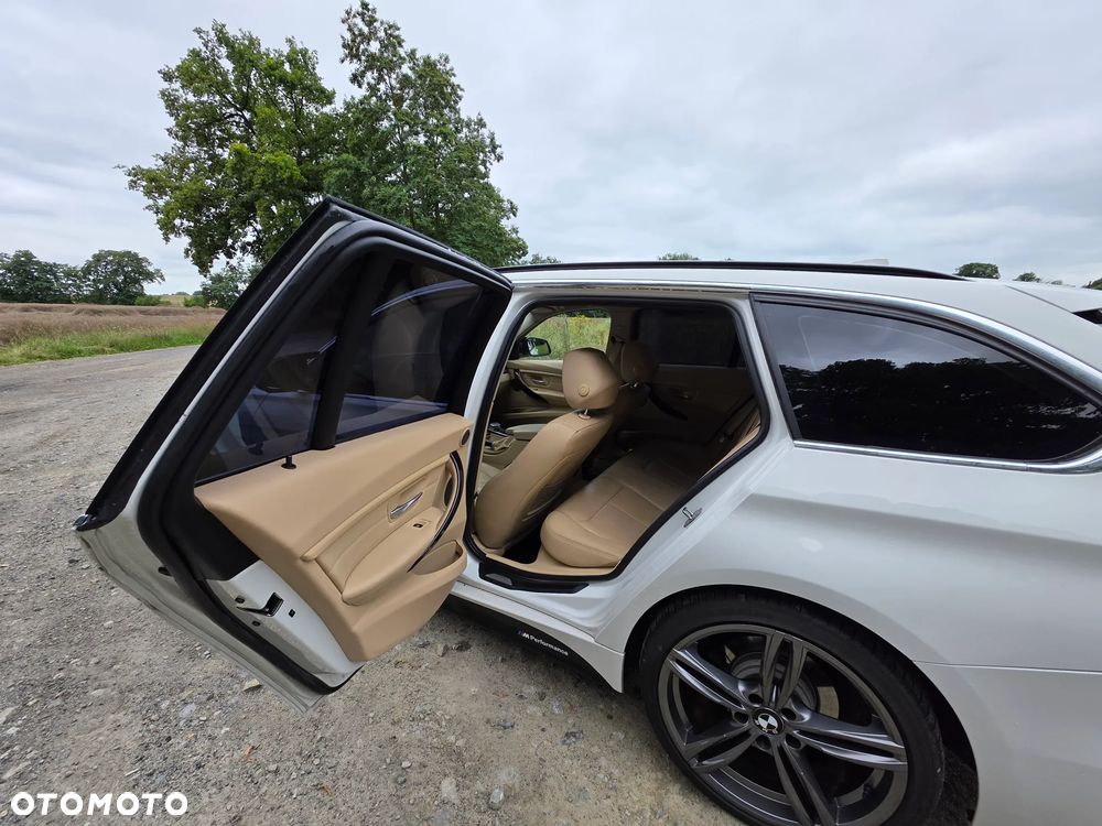 BMW Seria 3 320d Touring Luxury Line - 28